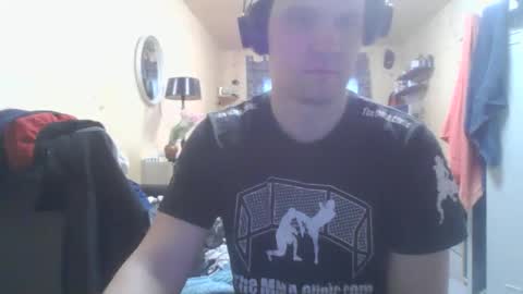 Snapshot of isterebitel99834 chatting on April 19, 11:42 am isterebitel99834 online show from April 19, 11:42 am