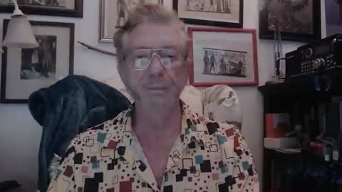 Snapshot of isubmissiveslut chatting on March 22, 1:53 am ImYourBitch online show from March 22, 1:53 am