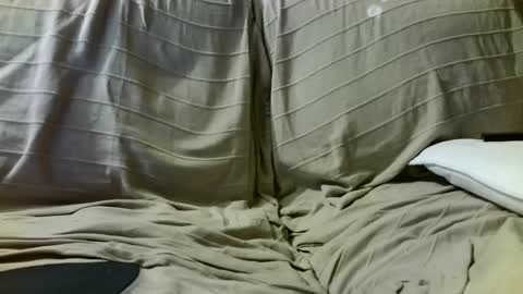 ita_iano online show from February 26, 9:27 pm