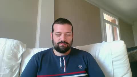 Snapshot of italianbigboy932 chatting on April 3, 8:23 am italianbigboy932 online show from April 3, 8:23 am