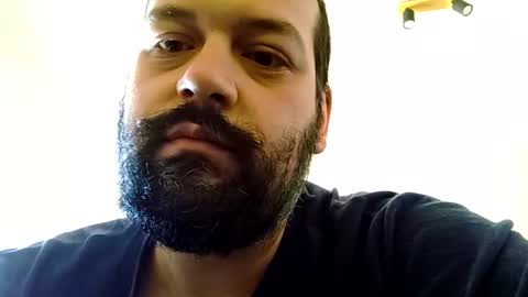 Snapshot of italianbigboy932 chatting on April 6, 9:54 am italianbigboy932 online show from April 6, 9:54 am