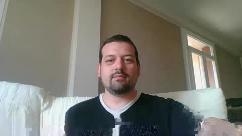 Snapshot of italianbigboy932 chatting on April 11, 8:51 am italianbigboy932 online show from April 11, 8:51 am