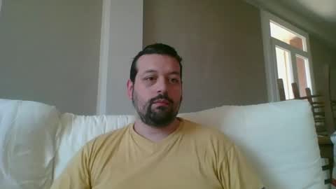Snapshot of italianbigboy932 chatting on April 24, 9:45 am italianbigboy932 online show from April 24, 9:45 am