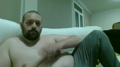 Snapshot of italianbigboy932 chatting on May 19, 9:21 pm italianbigboy932 online show from May 19, 9:21 pm