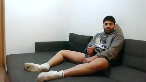 Snapshot of italianboybcn chatting on December 30, 12:54 am italianboybcn online show from December 30, 12:54 am