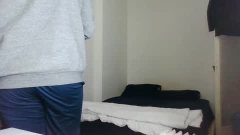 Snapshot of italianboybcn chatting on February 25, 5:58 pm italianboybcn online show from February 25, 5:58 pm