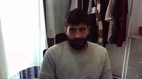 italianboybcn online show from November 3, 1:34 pm