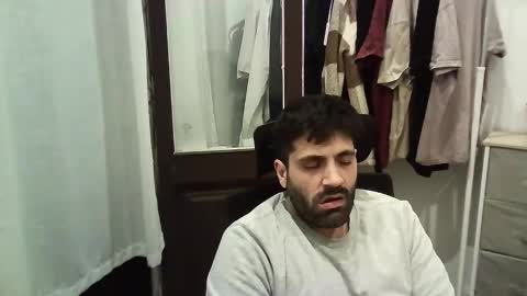 italianboybcn online show from November 10, 8:30 pm