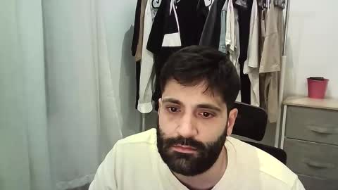 Snapshot of italianboybcn chatting on January 7, 6:21 pm italianboybcn online show from January 7, 6:21 pm