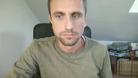 Snapshot of italiano116116 chatting on October 25, 2:13 pm italiano116116 online show from October 25, 2:13 pm