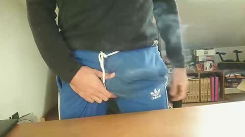 Snapshot of italiano116116 chatting on November 2, 1:35 pm italiano116116 online show from November 2, 1:35 pm