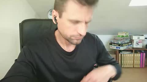Snapshot of italiano116116 chatting on May 7, 9:14 am italiano116116 online show from May 7, 9:14 am