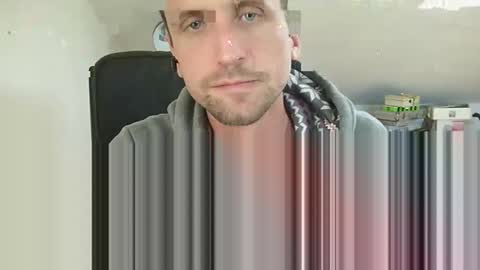 Snapshot of italiano116116 chatting on May 14, 2:02 pm italiano116116 online show from May 14, 2:02 pm