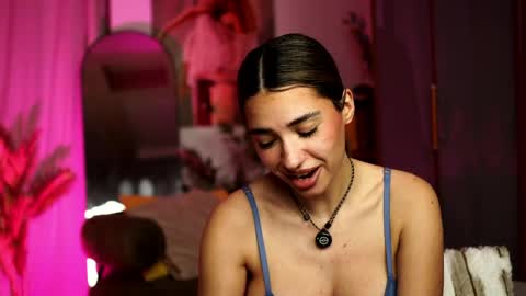 Snapshot of italy_baby chatting on April 15, 8:20 pm italy_baby online show from April 15, 8:20 pm