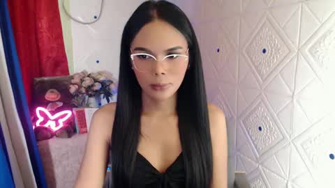 Snapshot of itgirl_cathy chatting on January 23, 6:56 pm CathCathy online show from January 23, 6:56 pm