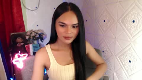 Snapshot of itgirl_cathy chatting on January 25, 10:18 pm CathCathy online show from January 25, 10:18 pm