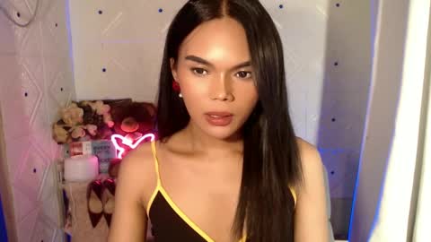 Snapshot of itgirl_cathy chatting on February 21, 9:56 am CathCathy online show from February 21, 9:56 am