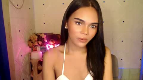 Snapshot of itgirl_cathy chatting on February 28, 12:43 am CathCathy online show from February 28, 12:43 am