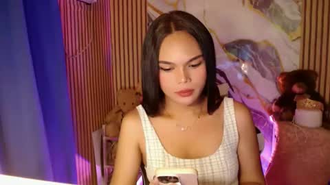 Snapshot of itgirl_cathy chatting on October 4, 6:22 am CathCathy online show from October 4, 6:22 am