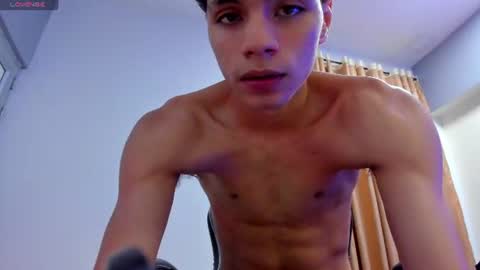 Snapshot of ithan_hot chatting on June 10, 3:50 am ithan_hot online show from June 10, 3:50 am