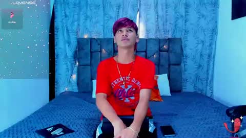 Snapshot of ithan_kingtwin chatting on June 28, 7:20 pm ithan_kingtwin online show from June 28, 7:20 pm