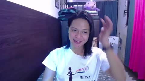 Snapshot of its_asiandave chatting on December 8, 2:28 am DAVE online show from December 8, 2:28 am