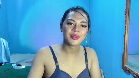 Snapshot of its_asiandave chatting on January 23, 6:28 am DAVE online show from January 23, 6:28 am