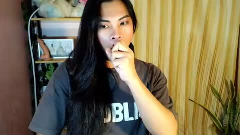 Snapshot of its_chloe20 chatting on June 15, 7:49 pm its_chloe20 online show from June 15, 7:49 pm