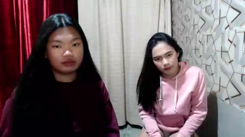 Snapshot of its_clouie chatting on March 12, 4:35 pm CLOUIE and KATE online show from March 12, 4:35 pm