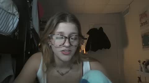 Snapshot of itsalexlove chatting on January 15, 11:40 pm Alex Love online show from January 15, 11:40 pm