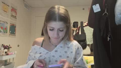 Snapshot of itsalexlove chatting on February 19, 1:29 am Alex Love online show from February 19, 1:29 am