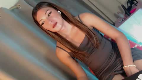 Snapshot of itsapril99913551 chatting on May 24, 5:51 pm April online show from May 24, 5:51 pm