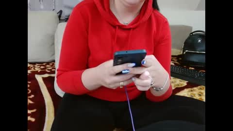 Busty mommy online show from January 10, 7:59 pm