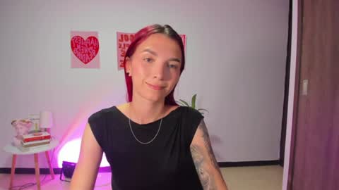 Snapshot of itscamill chatting on June 28, 3:23 am camill online show from June 28, 3:23 am