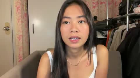 Snapshot of itscandygurl chatting on June 2, 11:23 am Candy online show from June 2, 11:23 am