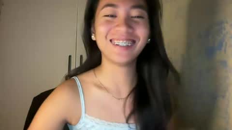 Snapshot of itscandygurl chatting on June 17, 7:37 pm Candy online show from June 17, 7:37 pm