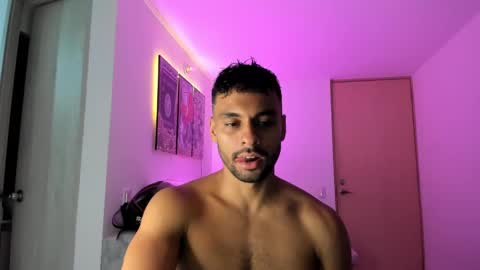 Snapshot of itsgeo1111 chatting on February 18, 4:26 am CALL ME GEO online show from February 18, 4:26 am