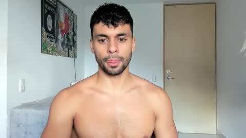 Snapshot of itsgeo1111 chatting on September 28, 9:20 pm CALL ME GEO online show from September 28, 9:20 pm