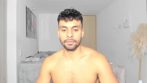 Snapshot of itsgeo1111 chatting on October 13, 11:21 am CALL ME GEO online show from October 13, 11:21 am