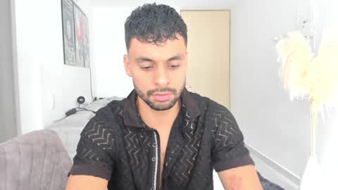 Snapshot of itsgeo1111 chatting on October 17, 6:43 pm CALL ME GEO online show from October 17, 6:43 pm