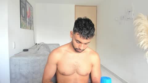 Snapshot of itsgeo1111 chatting on October 19, 8:53 pm CALL ME GEO online show from October 19, 8:53 pm