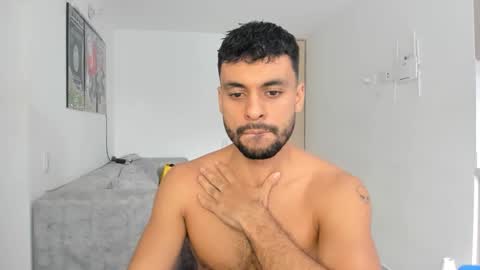 Snapshot of itsgeo1111 chatting on October 20, 9:26 pm CALL ME GEO online show from October 20, 9:26 pm