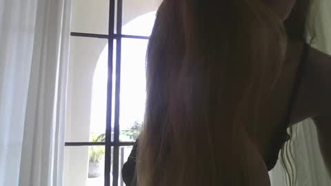 Snapshot of itskatarina chatting on May 8, 5:02 am katarina online show from May 8, 5:02 am