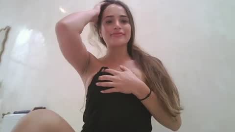 Snapshot of itskatarina chatting on June 11, 7:17 am katarina online show from June 11, 7:17 am