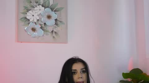 Snapshot of itskendraa chatting on May 27, 2:36 pm Kendra online show from May 27, 2:36 pm
