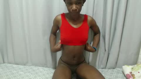 Laynne online show from November 2, 4:37 am