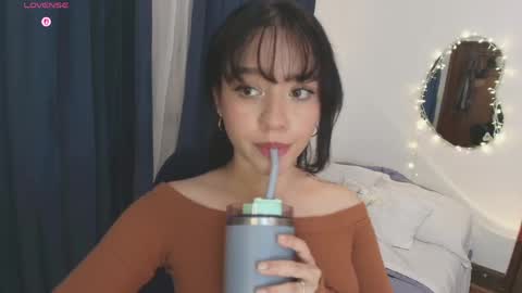 Snapshot of itsliaa chatting on June 4, 1:11 am LIA online show from June 4, 1:11 am