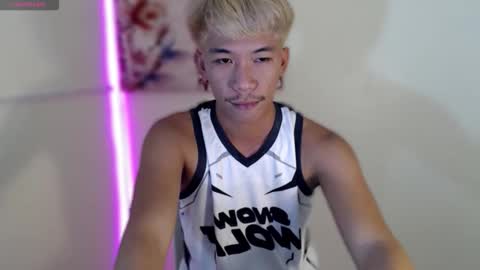 itsme_cxhennn online show from October 29, 8:32 pm