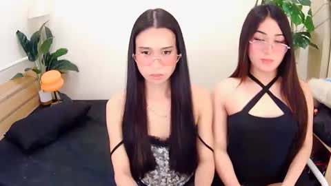 Snapshot of itsme_kat chatting on June 23, 4:27 pm itsme_kat online show from June 23, 4:27 pm