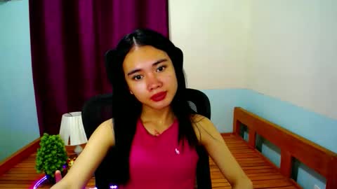 itsmeloveypinay online show from November 8, 12:44 am